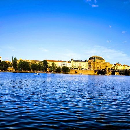 شقة Valentinka Minutes Away From Charles Bridge براغ المظهر الخارجي الصورة